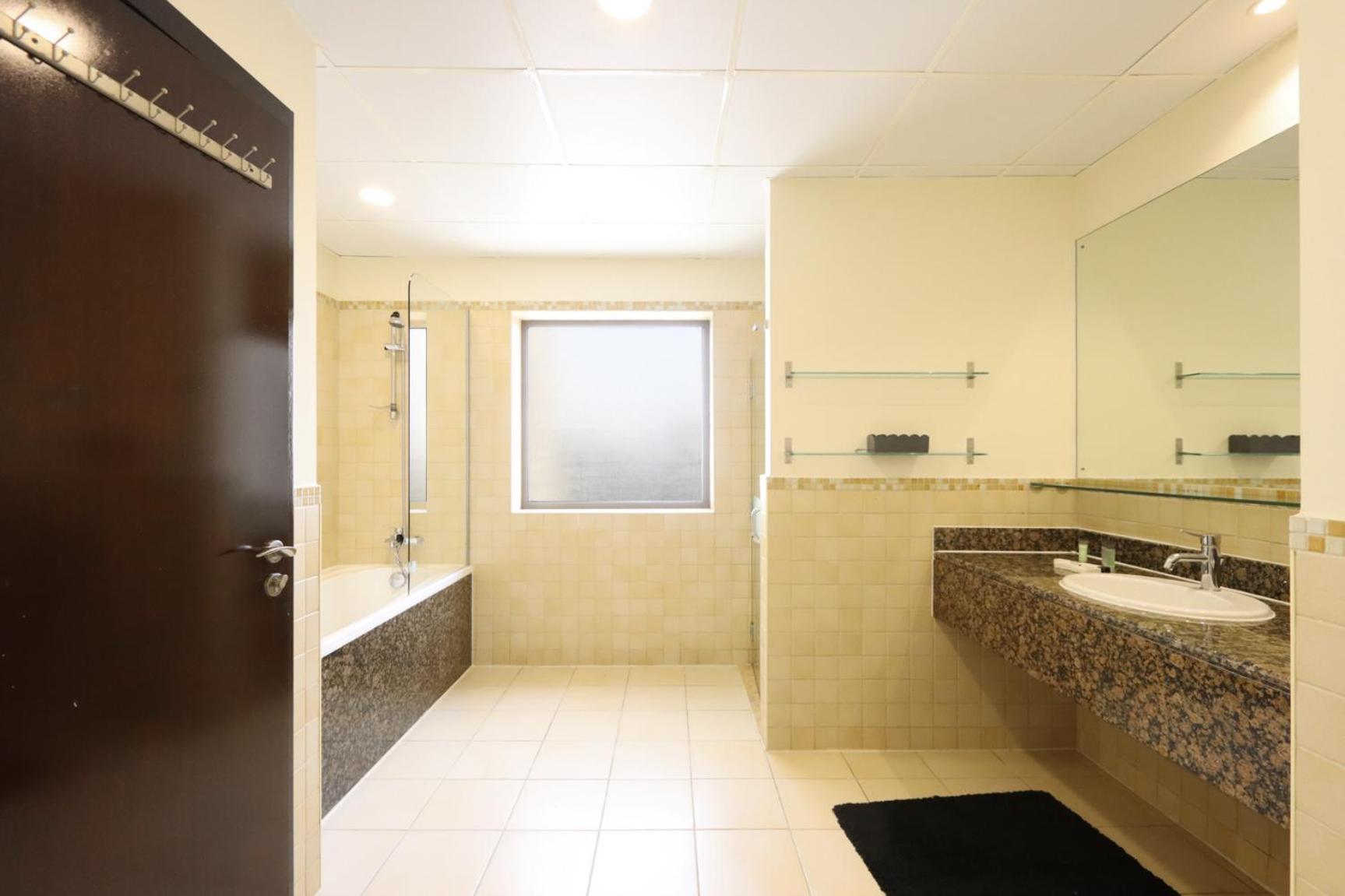 Jbr The Walk Rimal 5 Suites High Floor 3 Bedroom Apartment Dubai