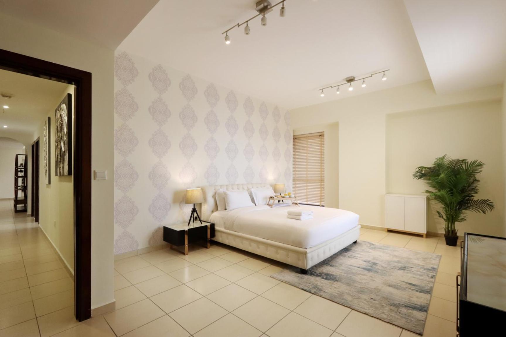 Apartment Jbr The Walk Rimal 5 Suites High Floor 3 Bedroom Dubai