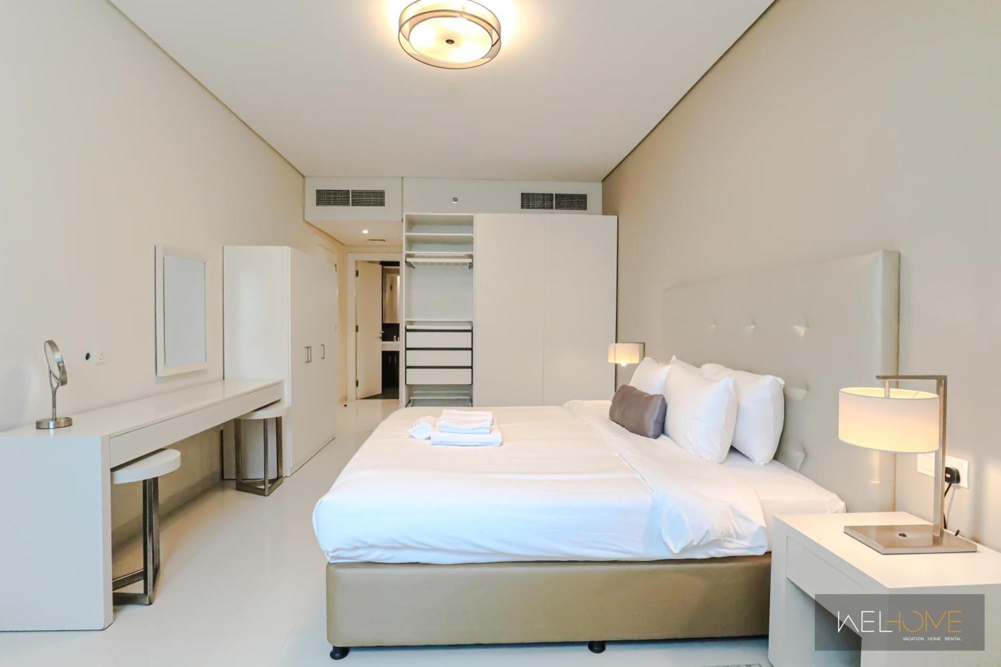 Welhome - Luxury Living In Business Bay 2br + Maid's Apartment