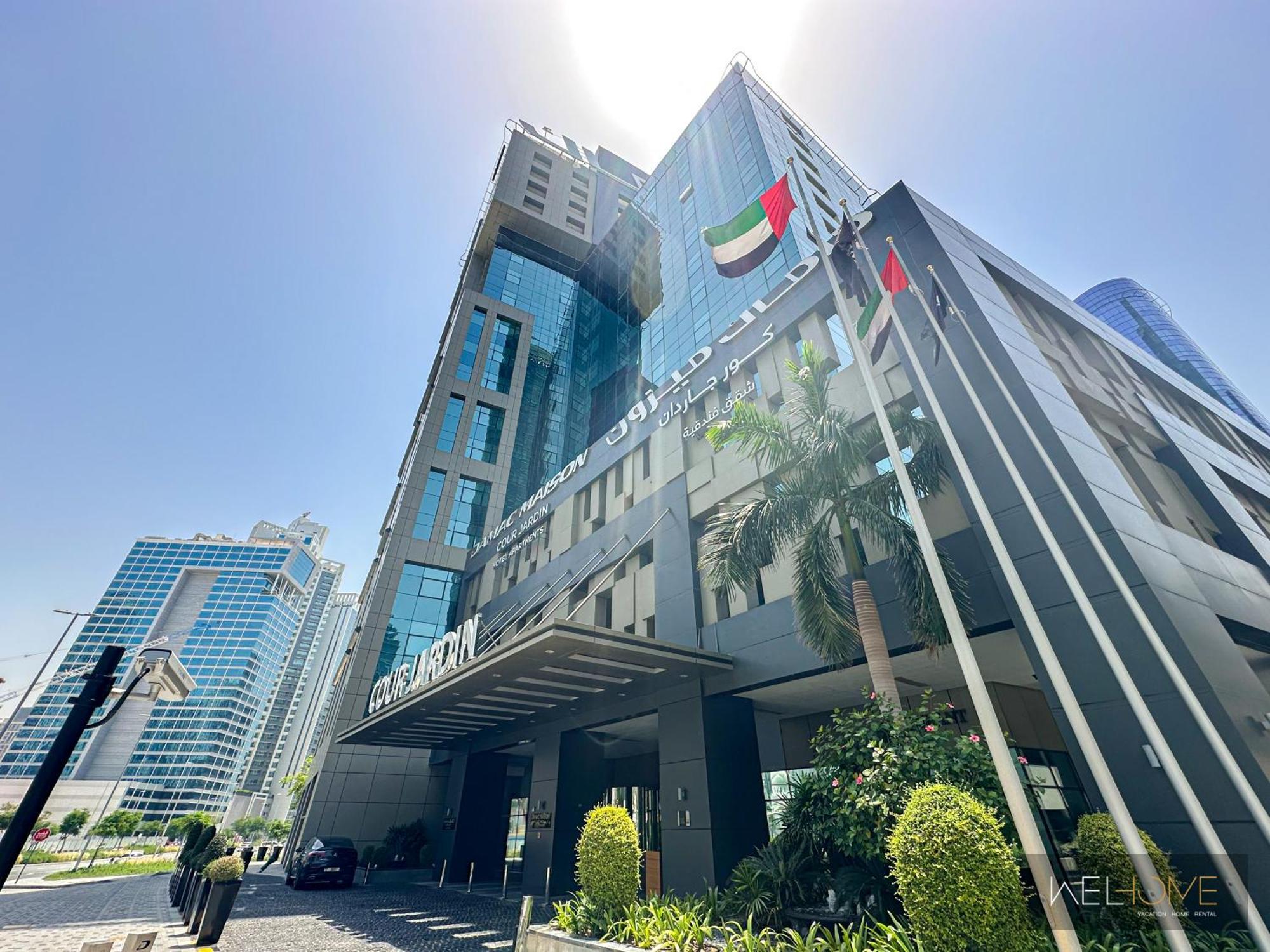 Welhome - Luxury Living In Business Bay 2br + Maid's Apartment Dubai