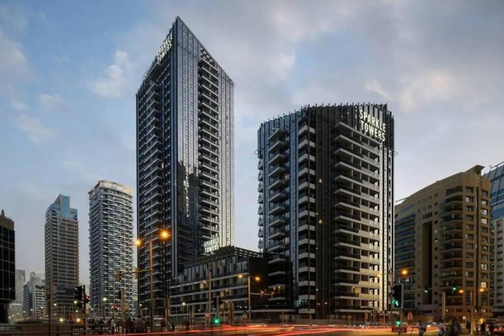 Apartment Stylish At Sparkle Tower Jbr By Suiteable Dubai