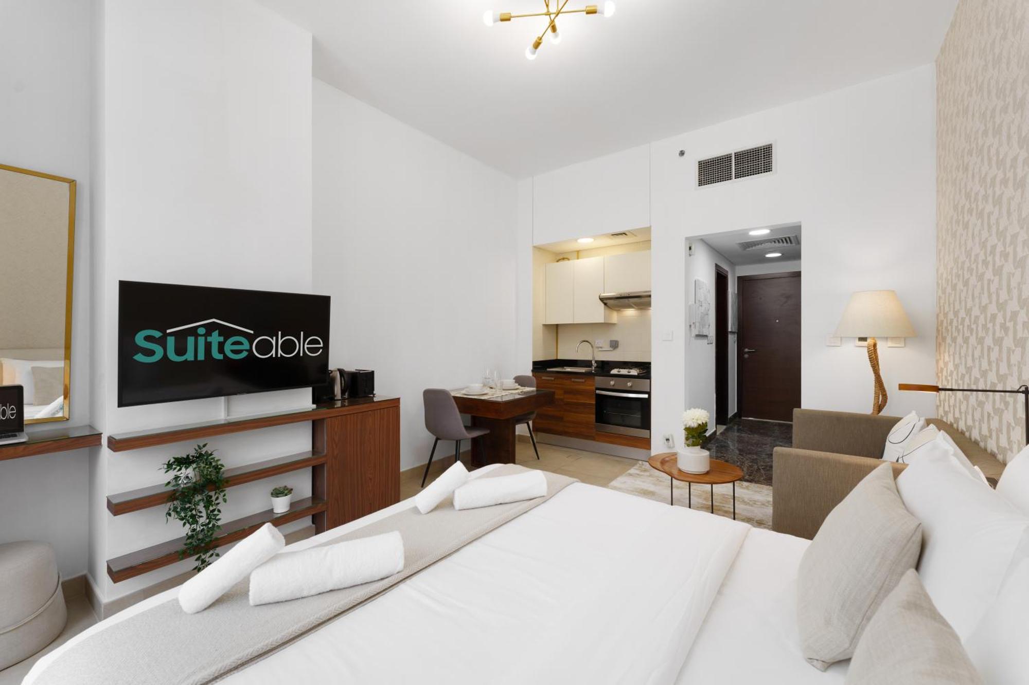 Stylish At Sparkle Tower Jbr By Suiteable Apartment *