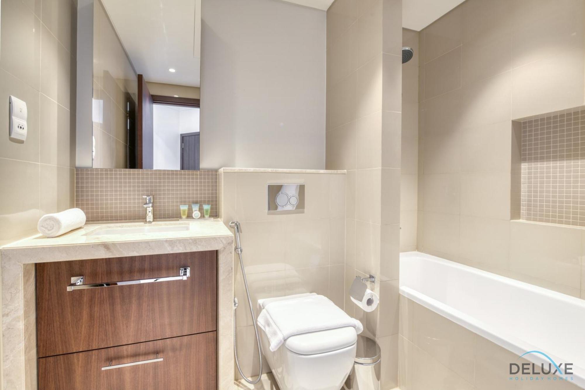 Luxurious 2br At Boulevard Point Downtown By Deluxe Homes Dubai