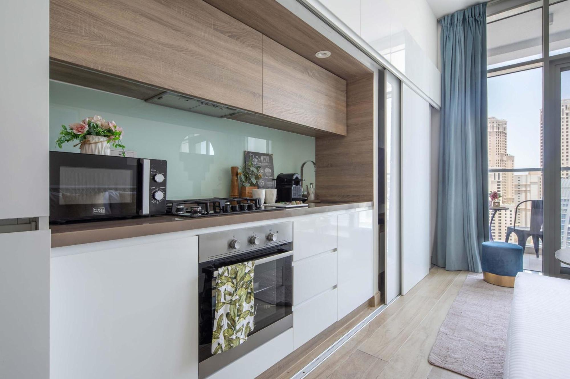 Frank Porter - One Apartment Dubai
