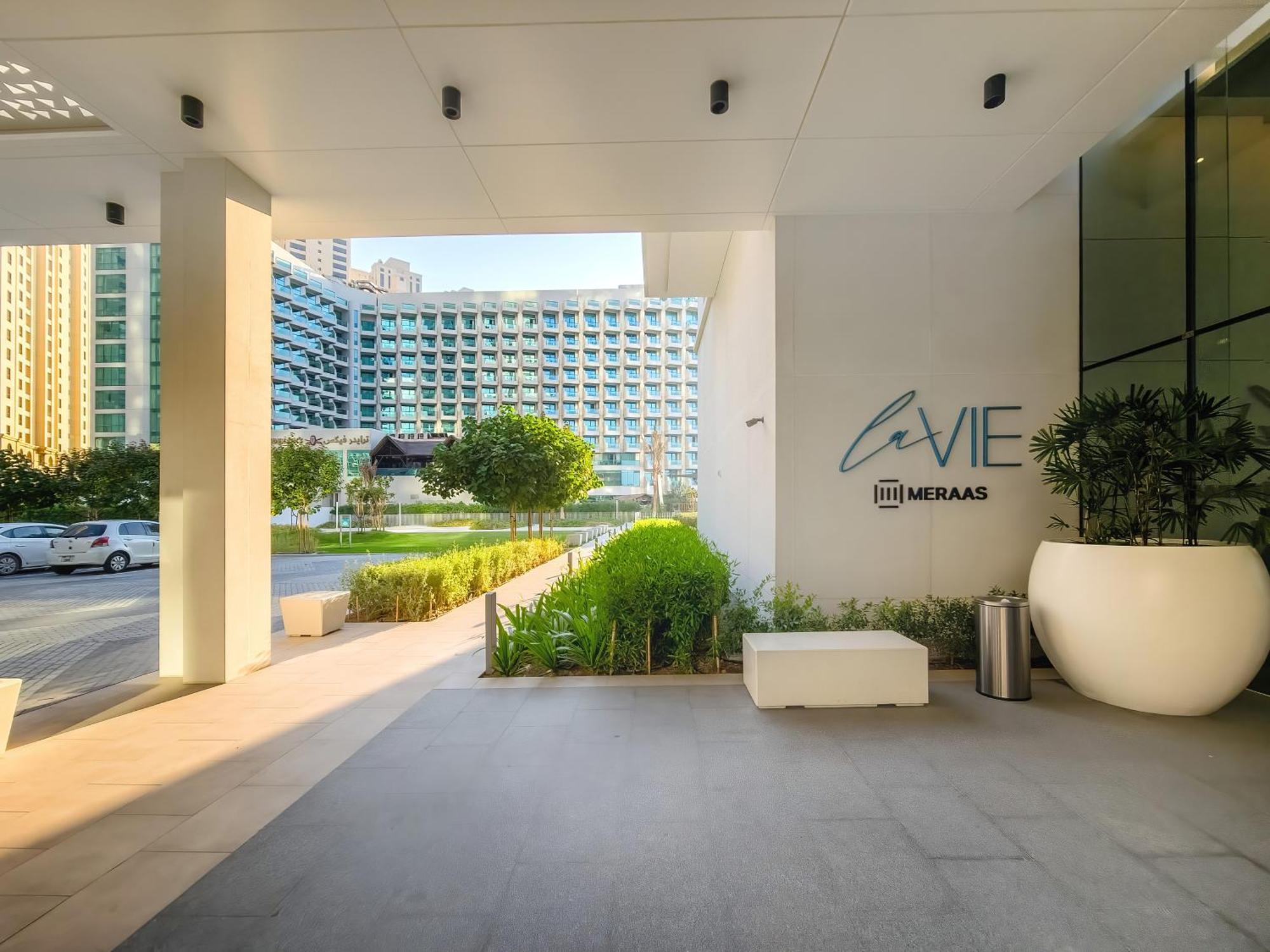 Stylish Sea View From New 2bd La Vie Apartment Dubai