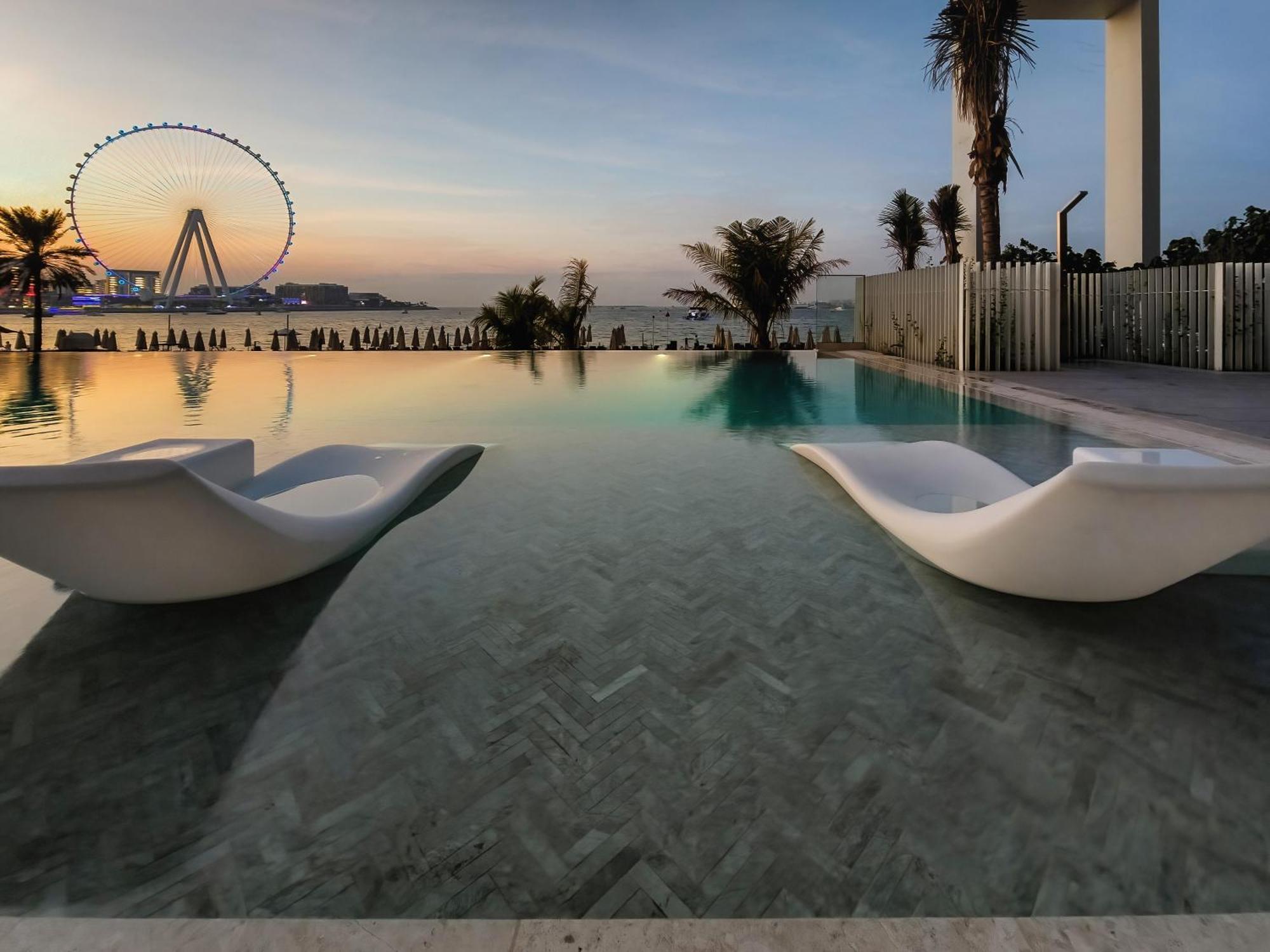 Apartment Stylish Sea View From New 2bd La Vie *