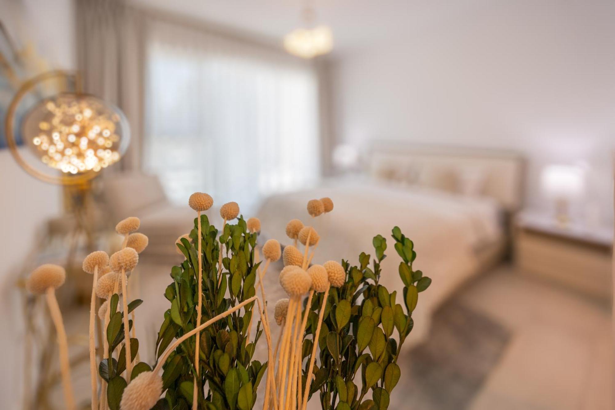 Stylish Sea View From New 2bd La Vie