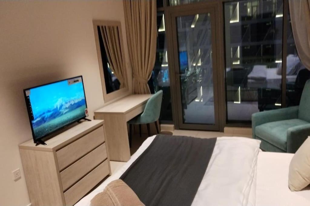 Apartment Seven Palm - Stunning 1 Bedroom With Sea View *