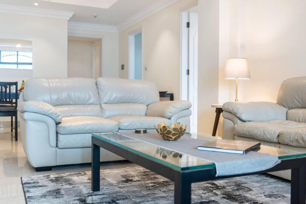 First Class 3br Blissful Fountain Escape Apartment Dubai