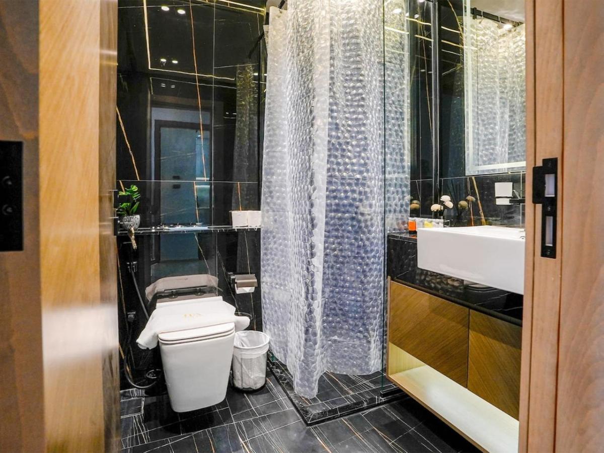 Apartment Stylish Jvc 1 Bedroom Sanctuary *