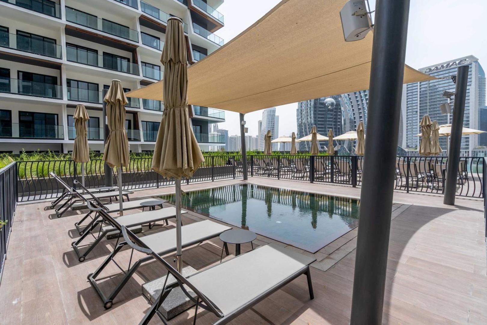 Guestready - Majestic Canal And Burj Khalifa View Apartment *