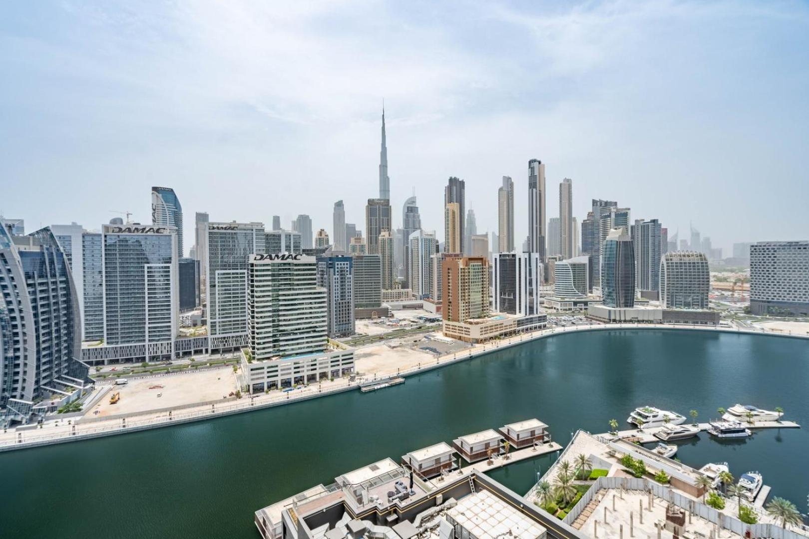 Guestready - Majestic Canal And Burj Khalifa View * Dubai
