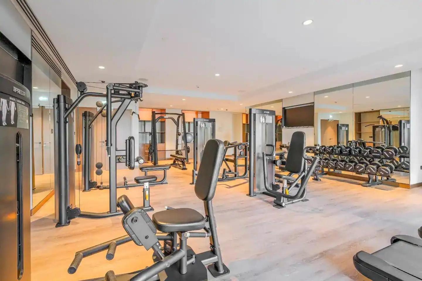 Downtown 2br In Act Towers Near Burj Khalifa Apartment Dubai