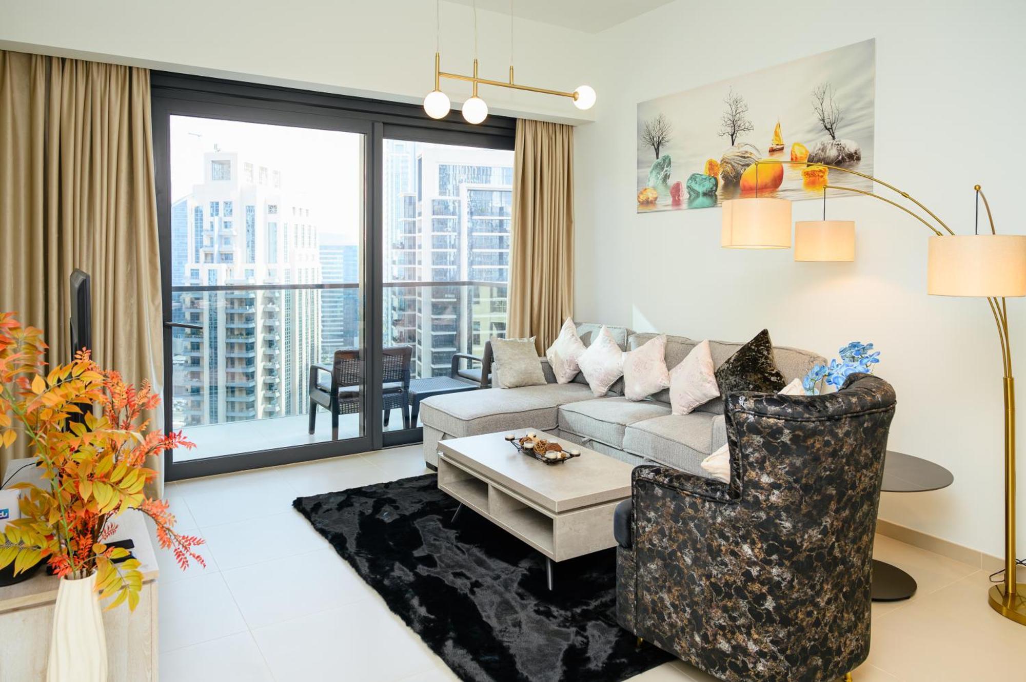 Downtown 2br In Act Towers Near Burj Khalifa Dubai