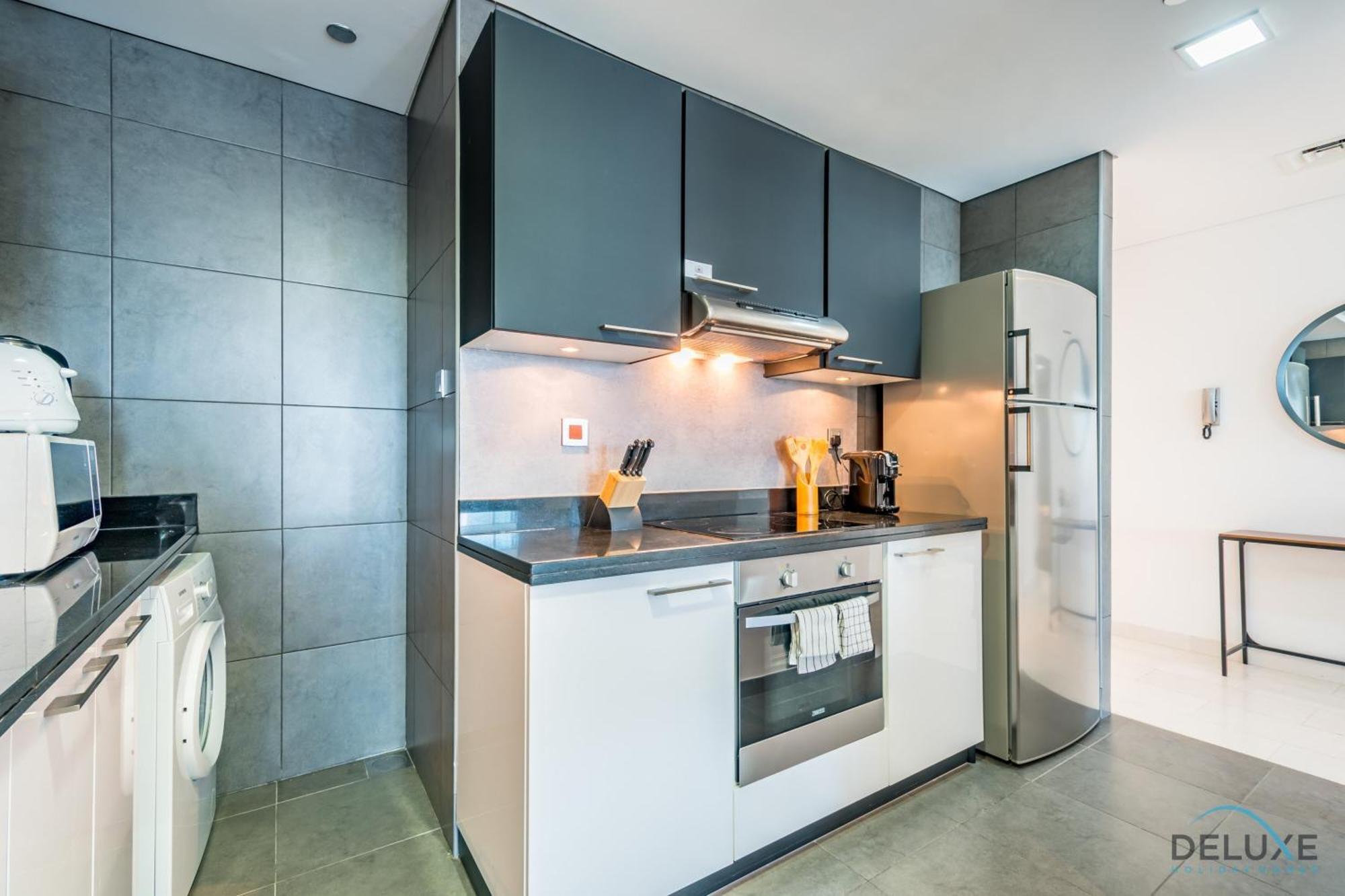 Sophisticated 2br In Cayan Tower, Marina By Deluxe Homes