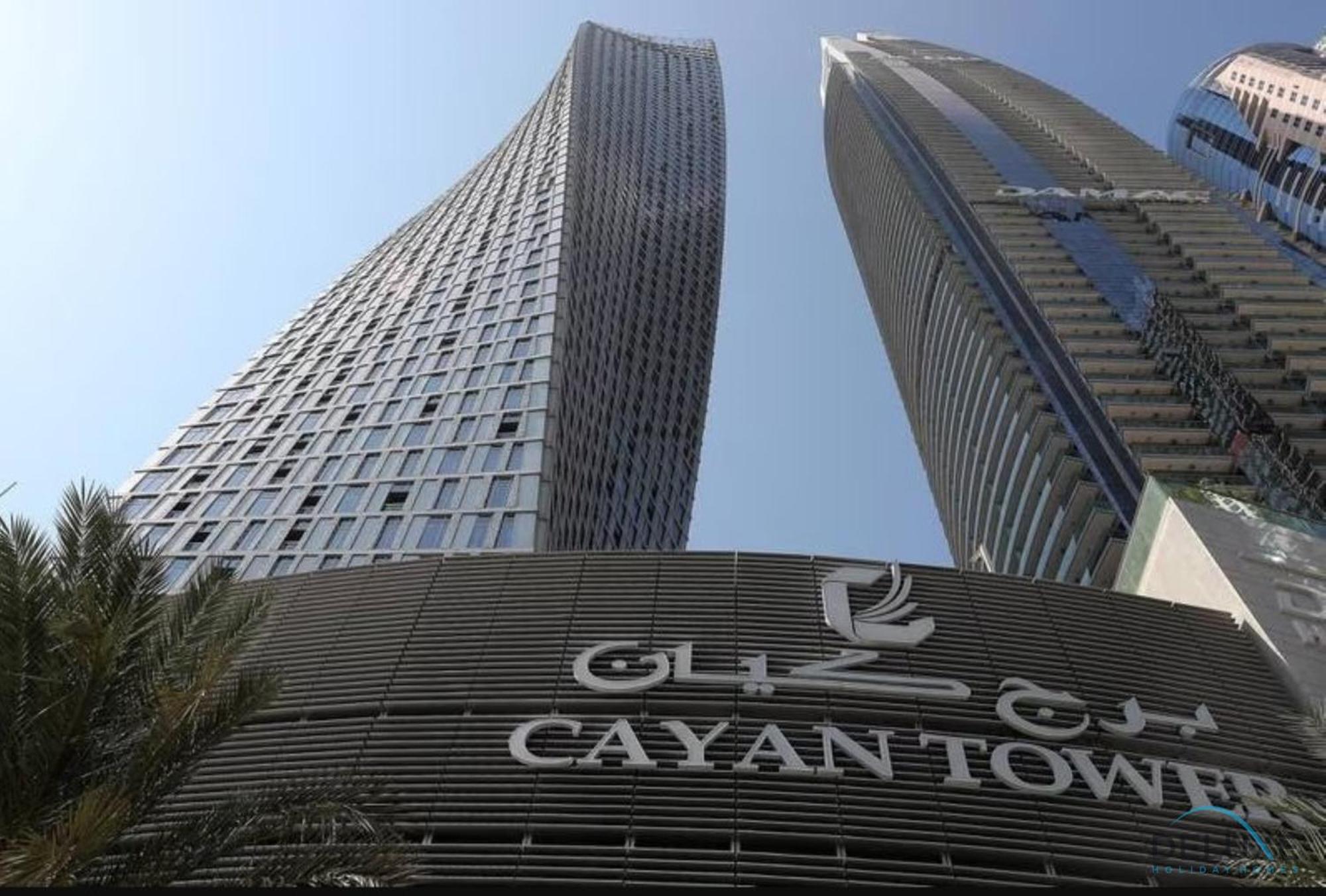 Sophisticated 2br In Cayan Tower, Marina By Deluxe Homes Apartment Dubai