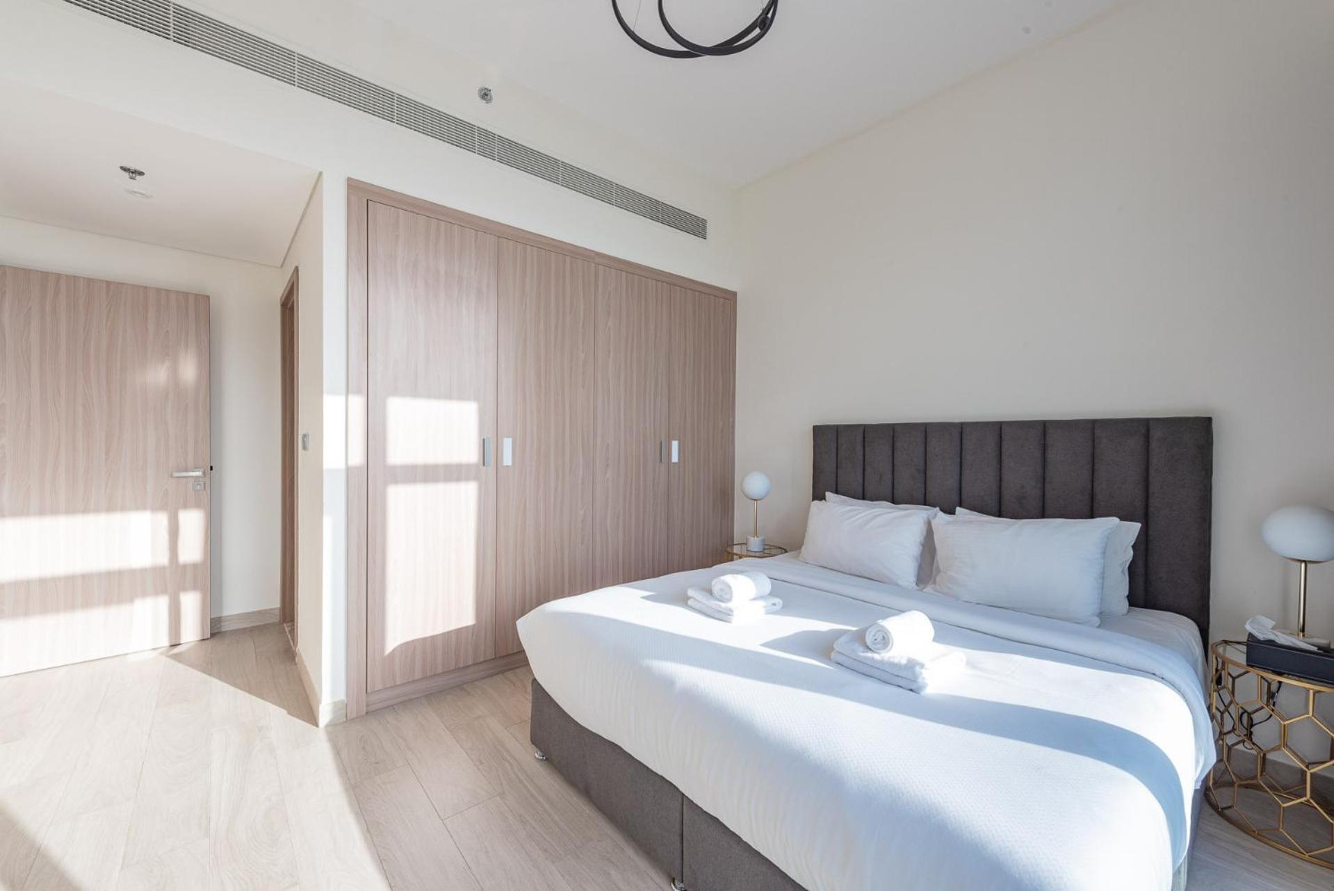 Cozy & Convenient 1br Haven In Al Jaddaf * Dubai