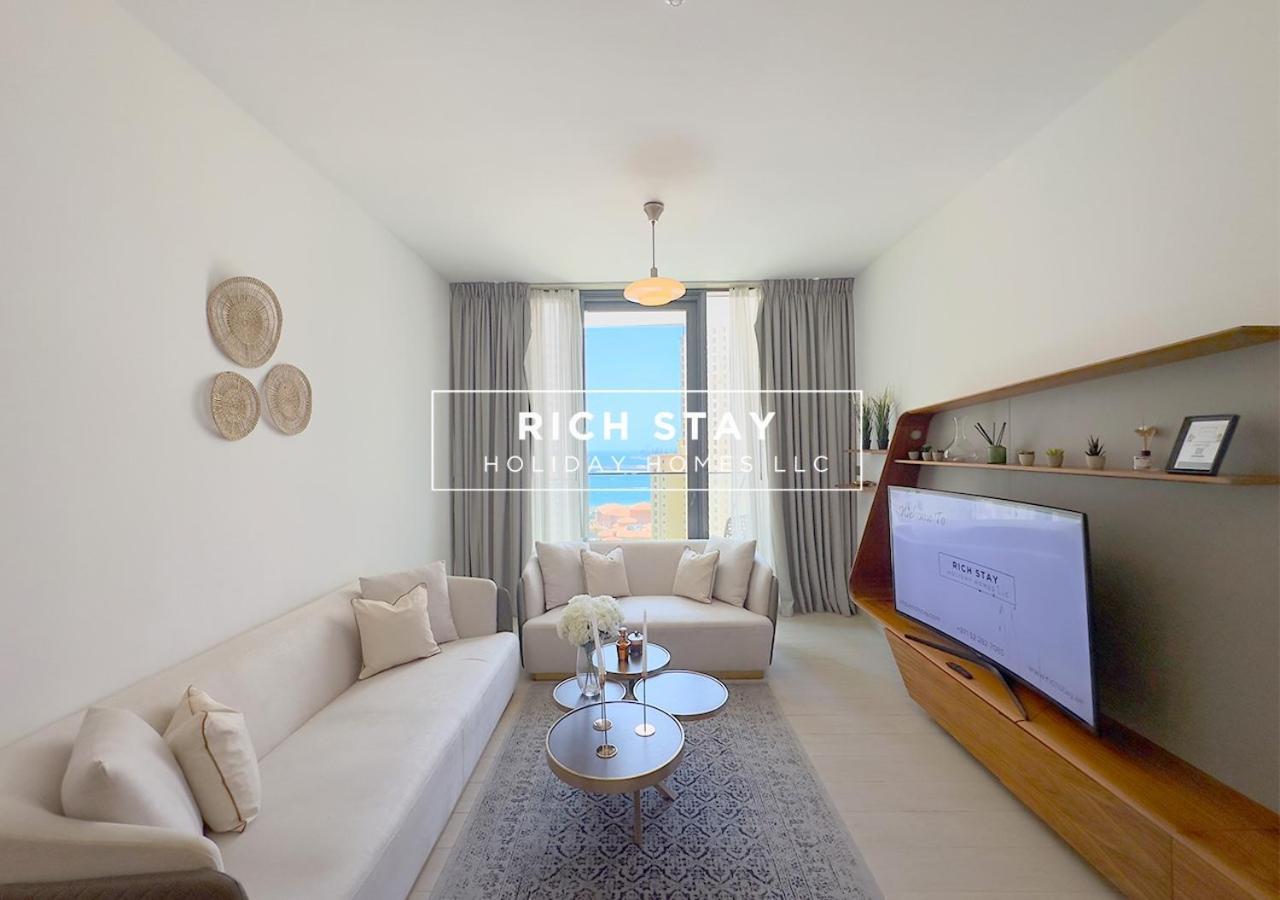 Alluring 2br At Liv Residences In Marina By Rich *