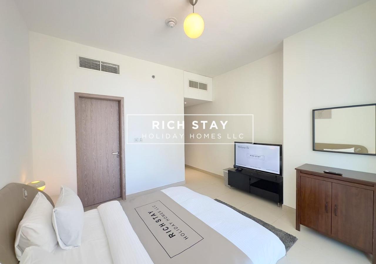 Alluring 2br At Liv Residences In Marina By Rich * Dubai