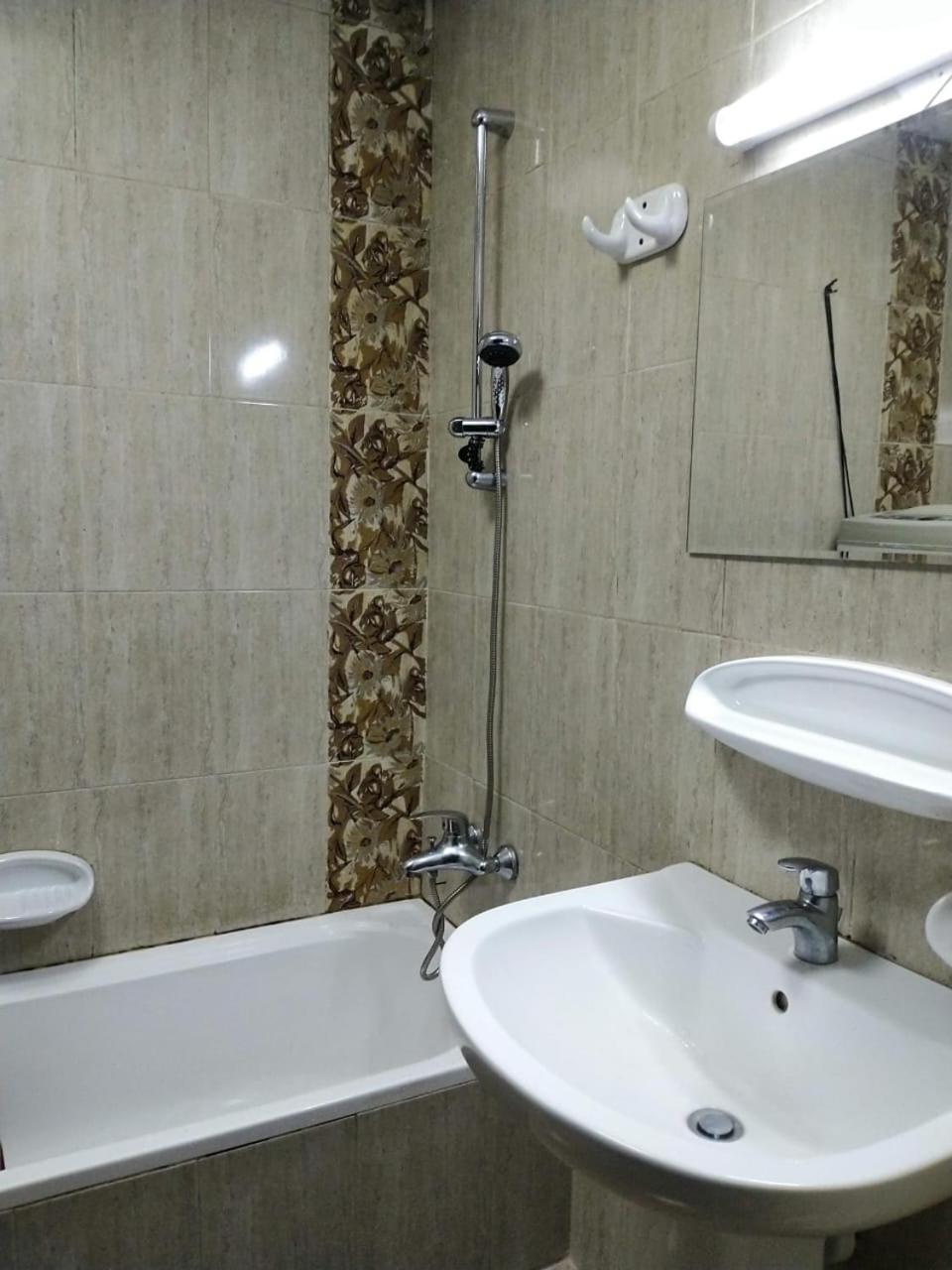 Sameena's Daily Men Bed Space Dubai