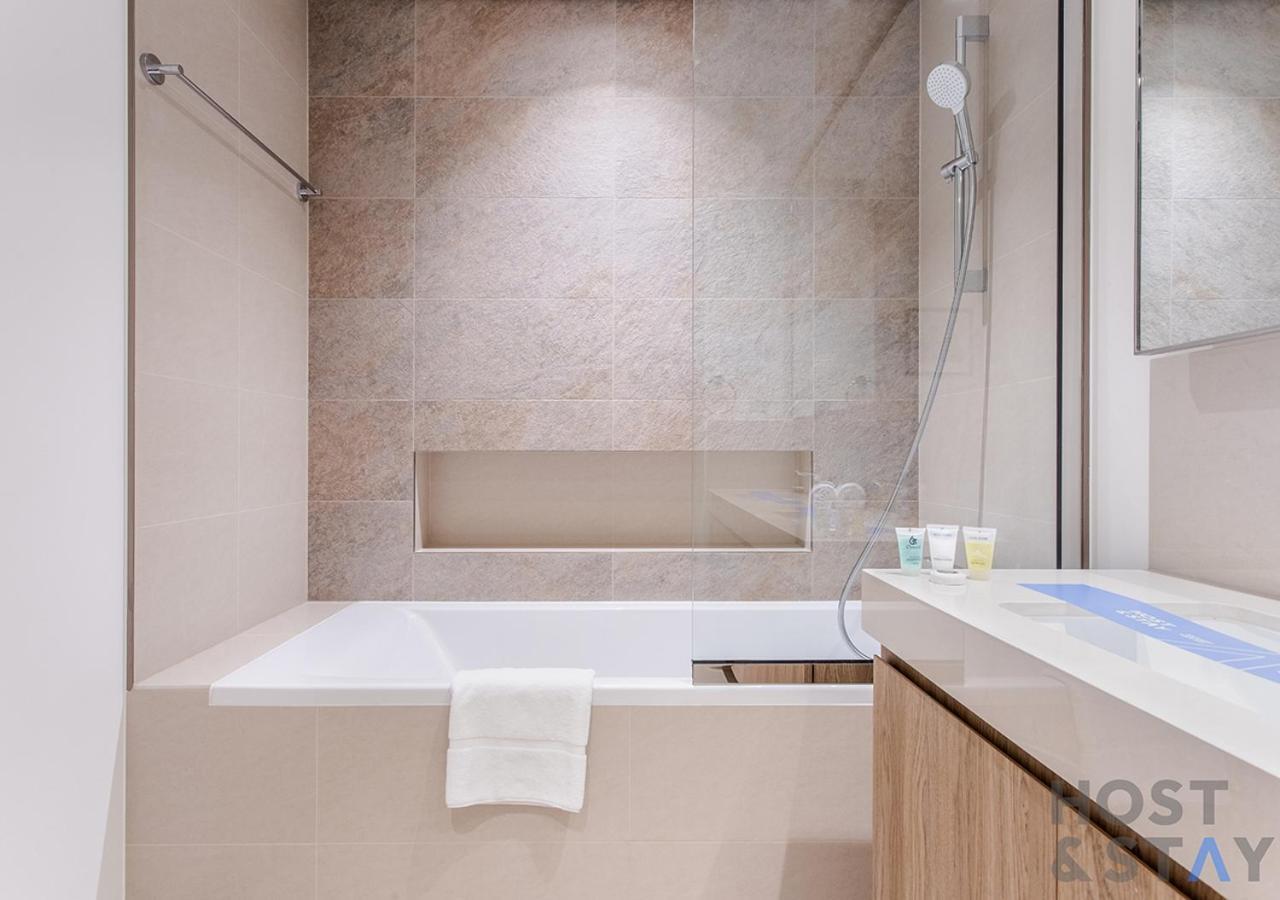 Luxurious 3br With Burj Khalifa Views * Dubai