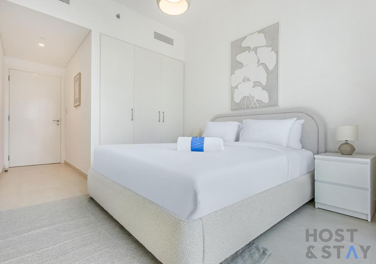Luxurious 3br With Burj Khalifa Views *
