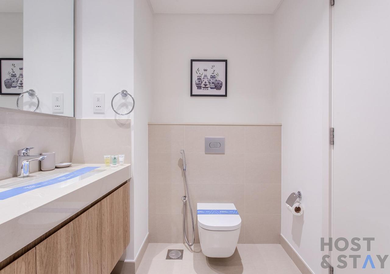Luxurious 3br With Burj Khalifa Views *