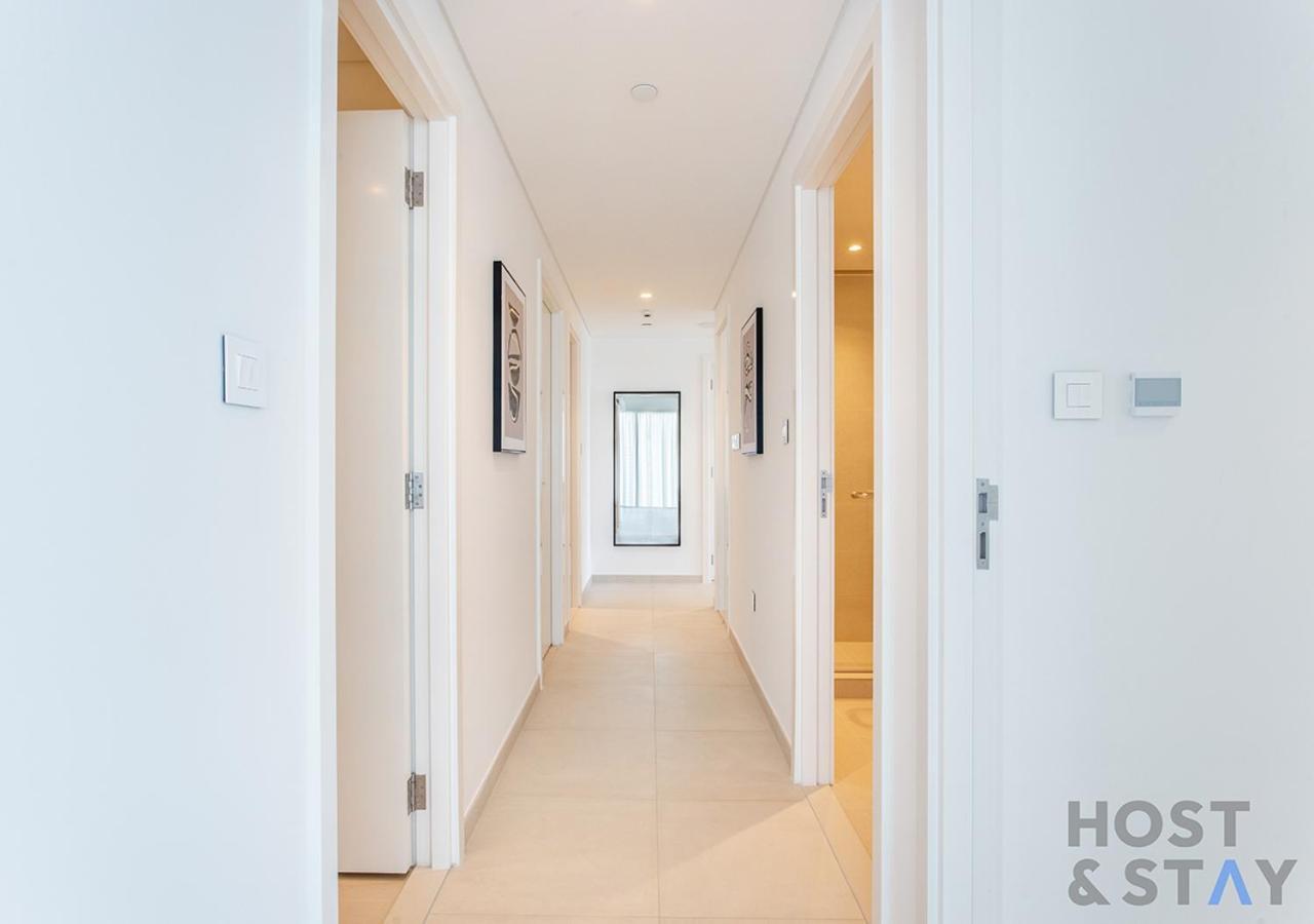 Luxurious 3br With Burj Khalifa Views * Dubai