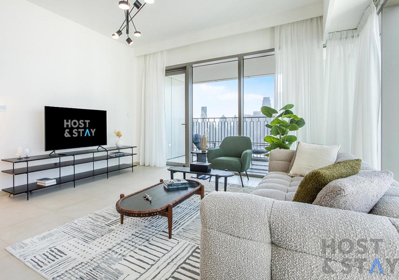 Luxurious 3br With Burj Khalifa Views Dubai