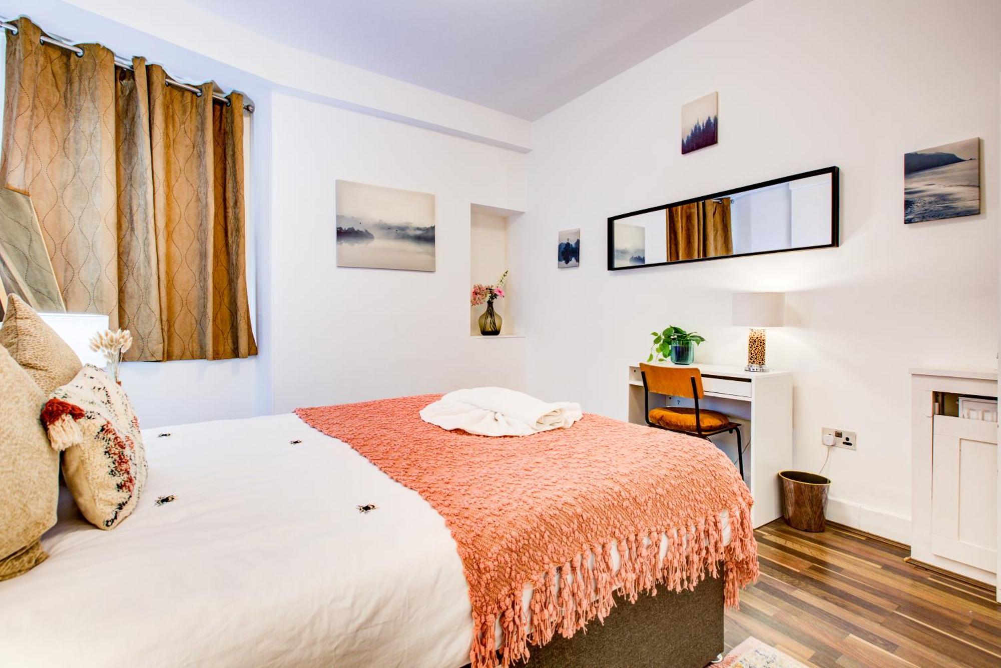 Apartment Tower, Al Tahani Street, Downtown - Business Bay Dubai
