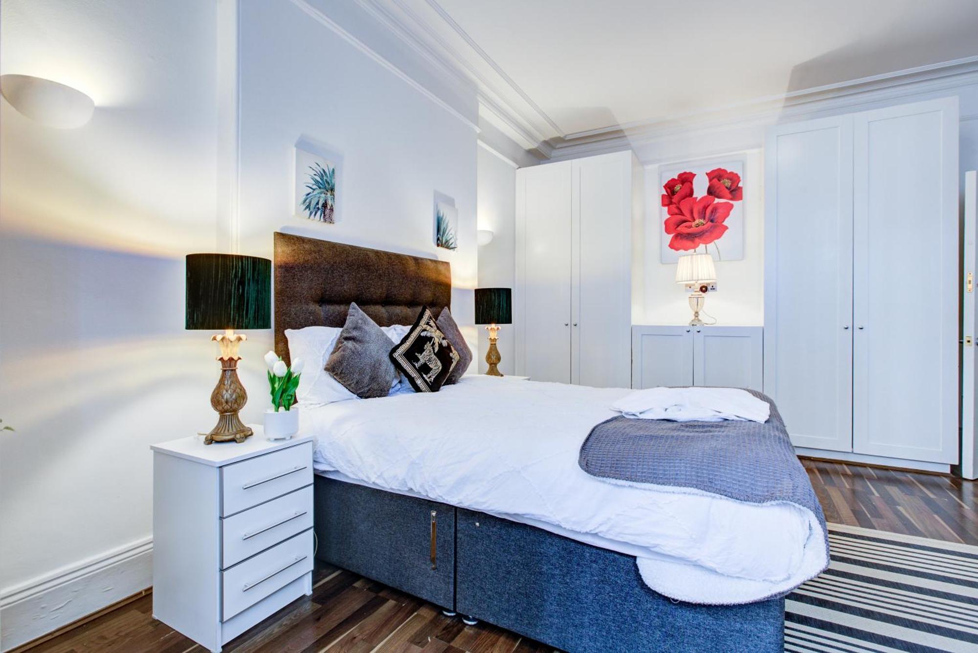 Tower, Al Tahani Street, Downtown - Business Bay Apartment *