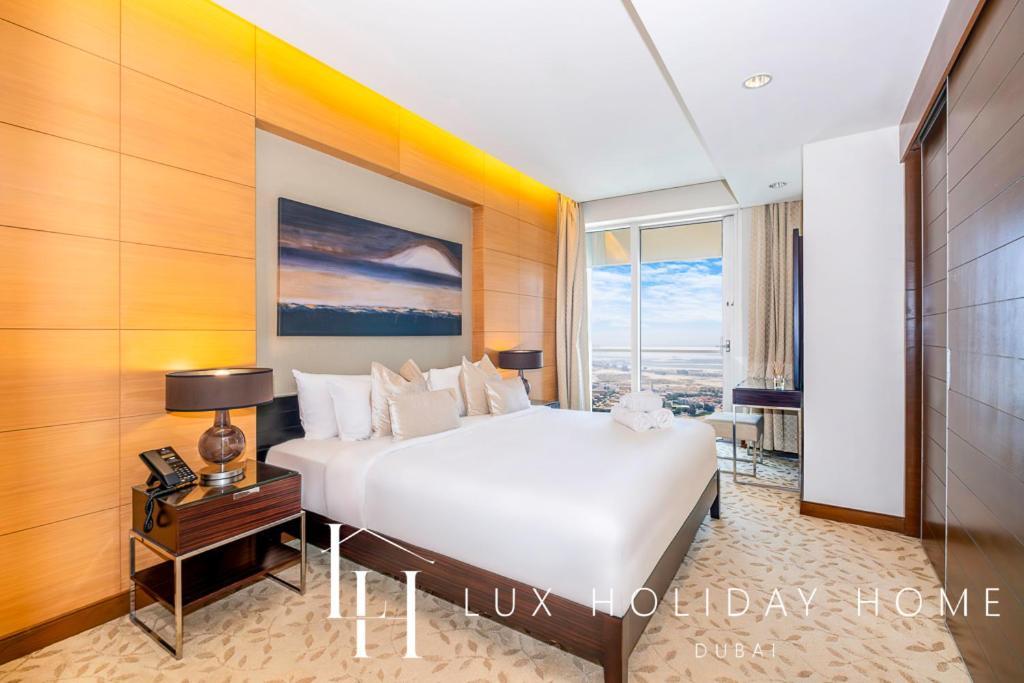 Lux The Emaar Fashion Avenue 2
