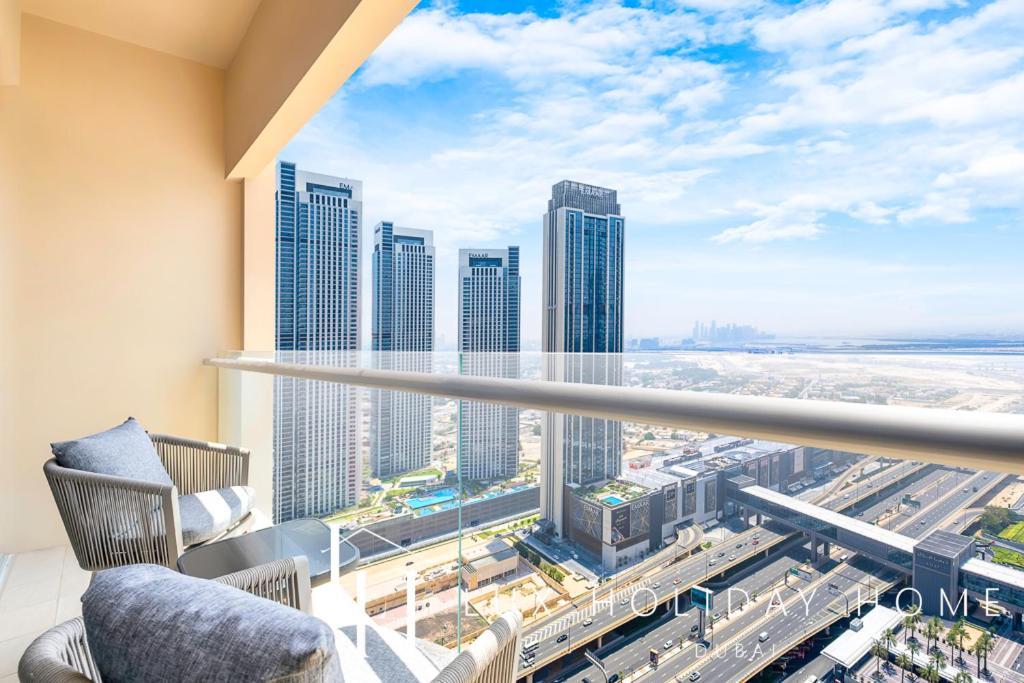 Lux The Emaar Fashion Avenue 2 *