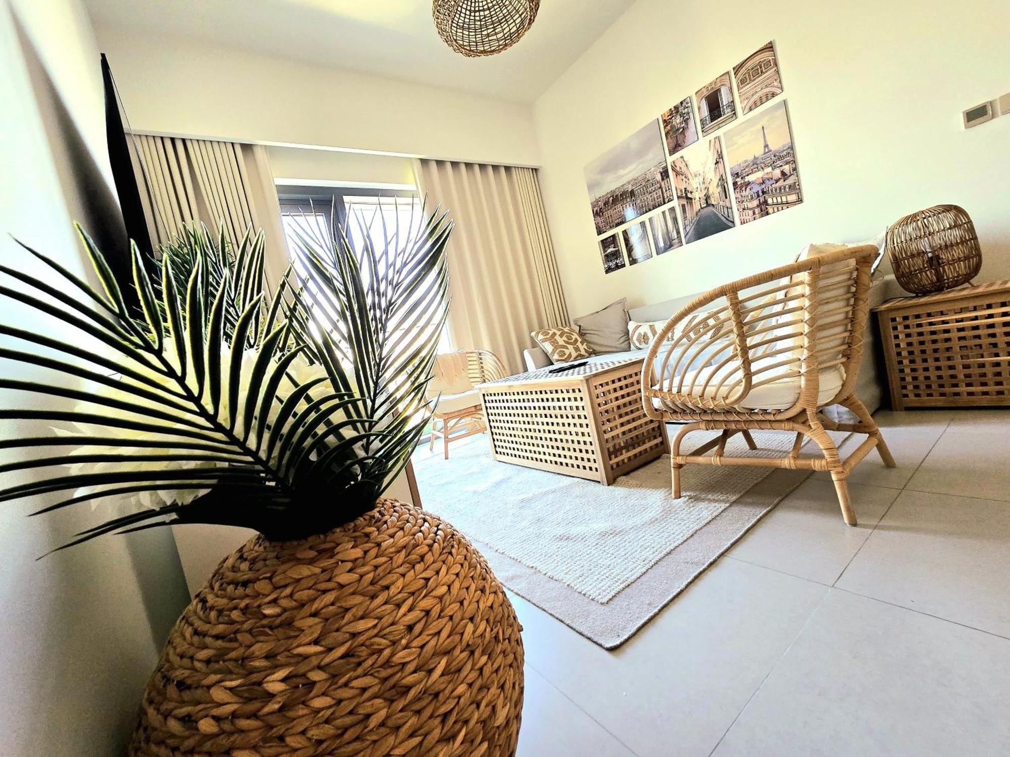 1 Bedroom High Floor With Stunning Night View-3 Mint Walk To Mall & Burj Khalifa Apartment Dubai