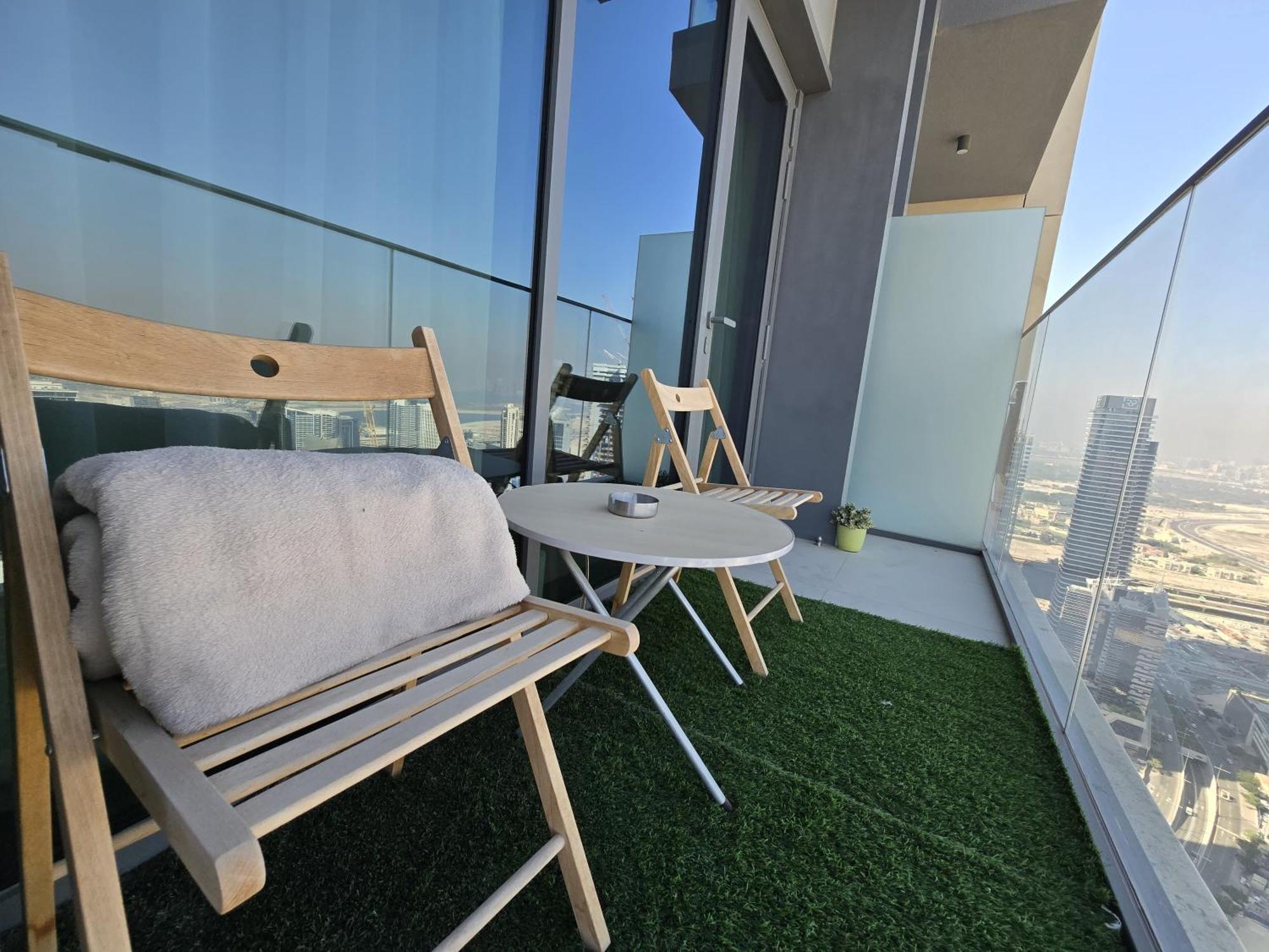 1 Bedroom High Floor With Stunning Night View-3 Mint Walk To Mall & Burj Khalifa Apartment