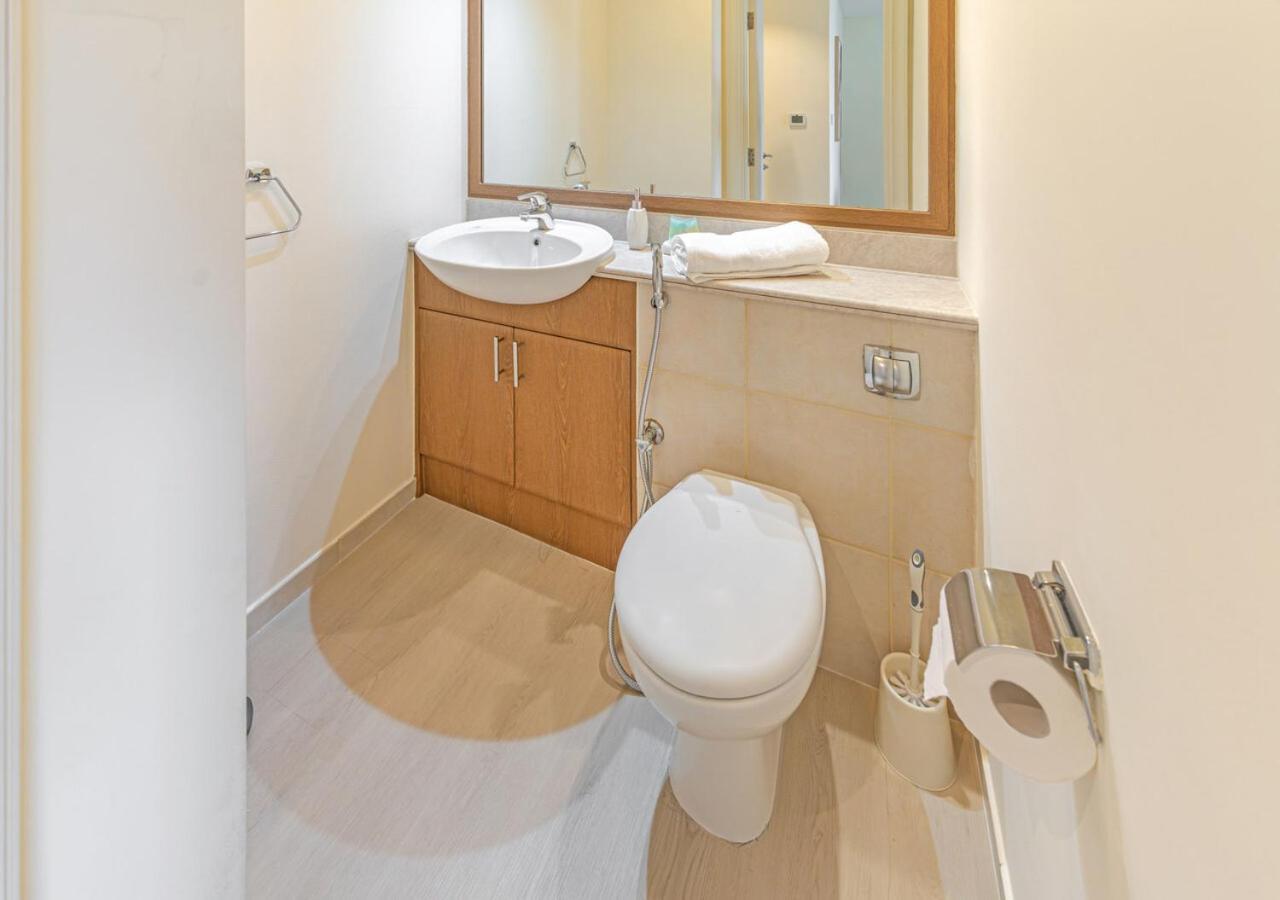 Apartment Savis Home- Stunning & Vibrant Marina