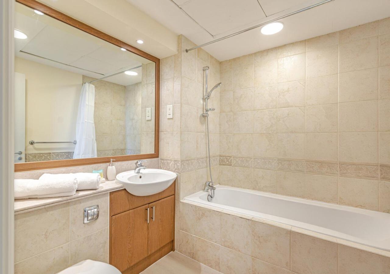 Apartment Savis Home- Stunning & Vibrant Marina Dubai