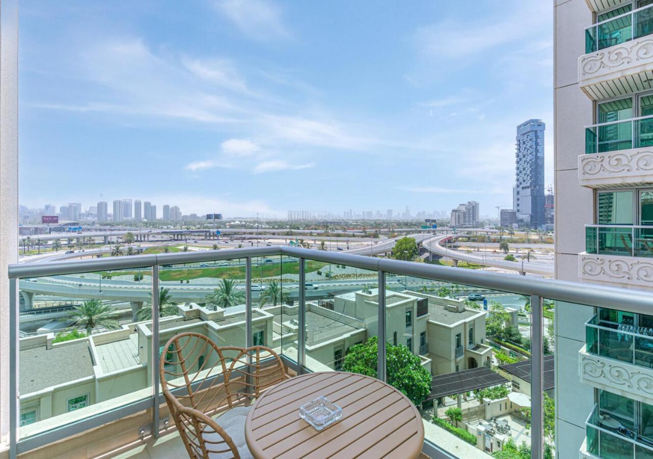 Apartment Savis Home- Stunning & Vibrant Marina Dubai