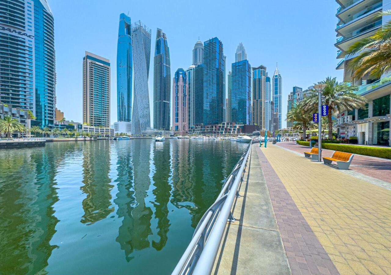 Savis Home- Stunning & Vibrant Marina Apartment Dubai