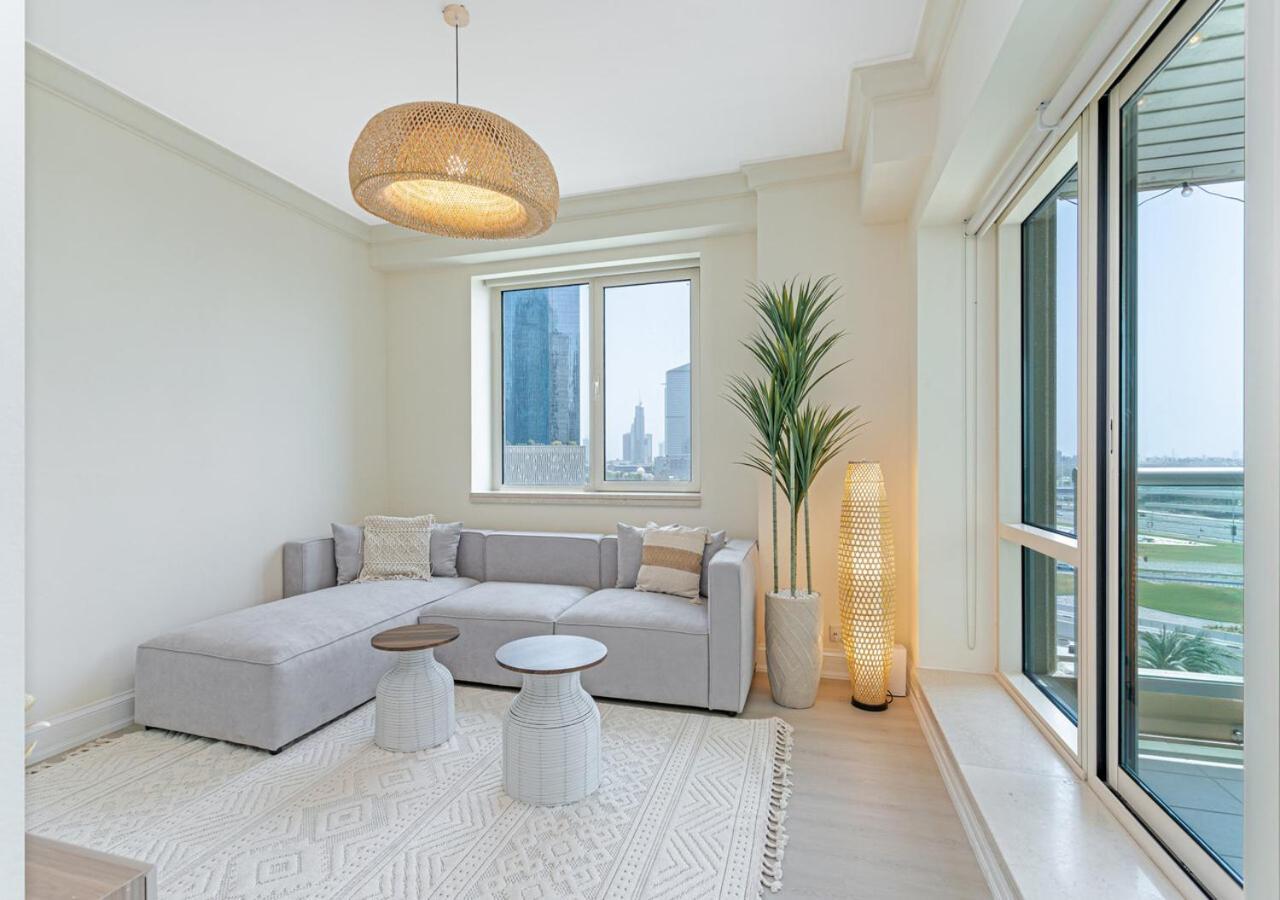 Savis Home- Stunning & Vibrant Marina *