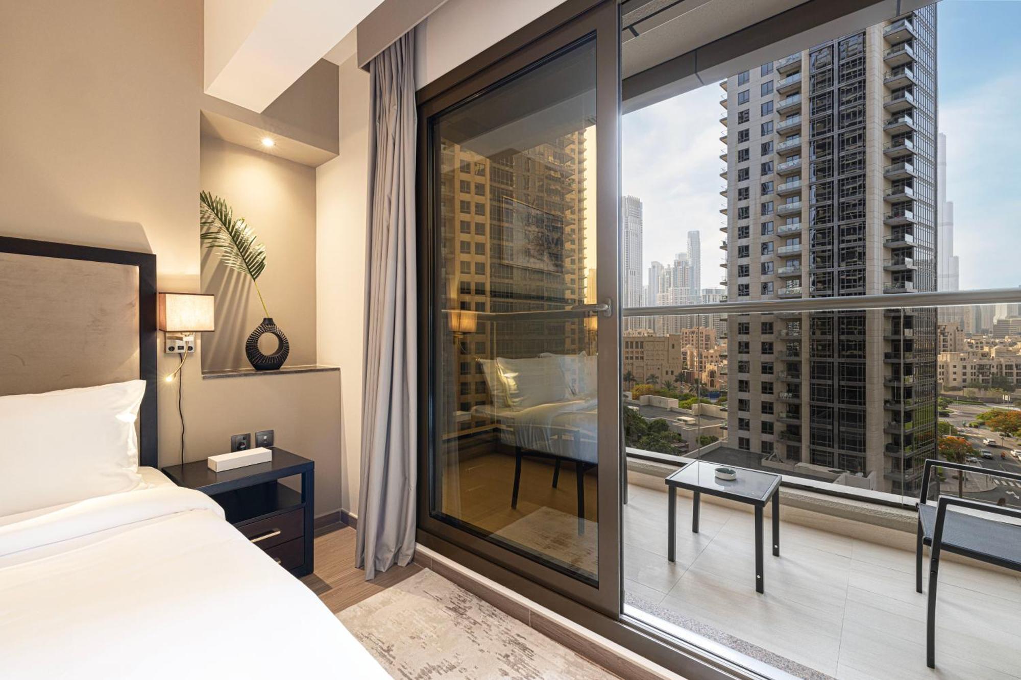 Luxurious Downtown Oasis By Burj Khalifa And Mall Apartment Dubai