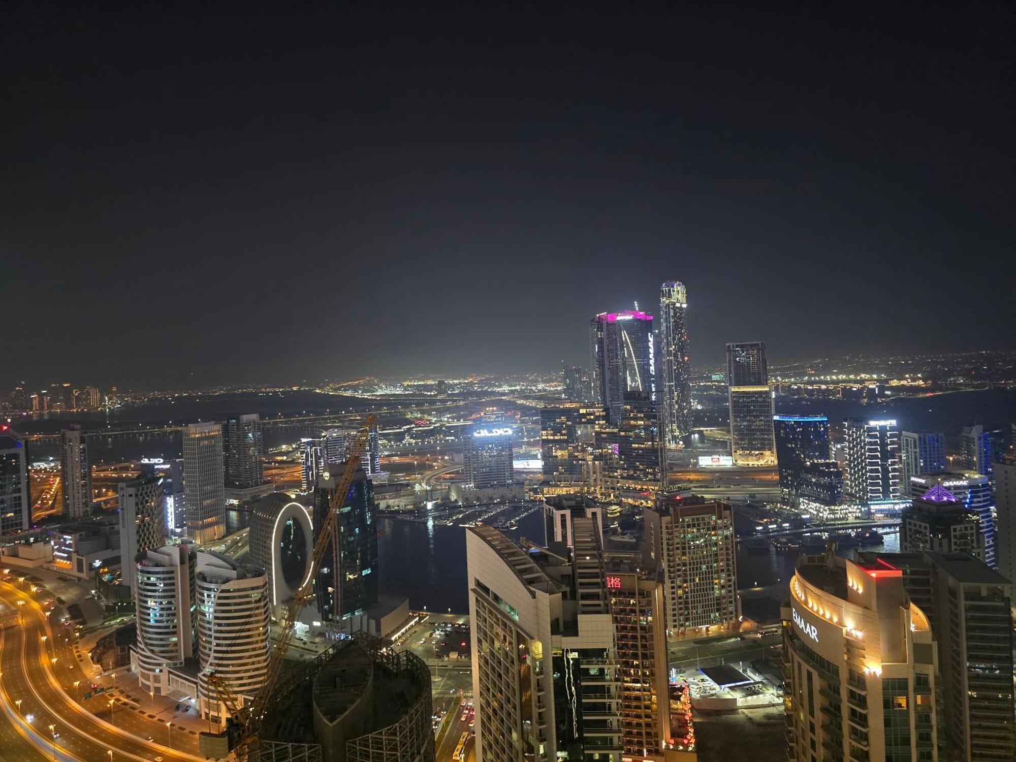Apartment 1 Bedroom High Floor With Stunning Night View-3 Mint Walk To Mall & Burj Khalifa Dubai