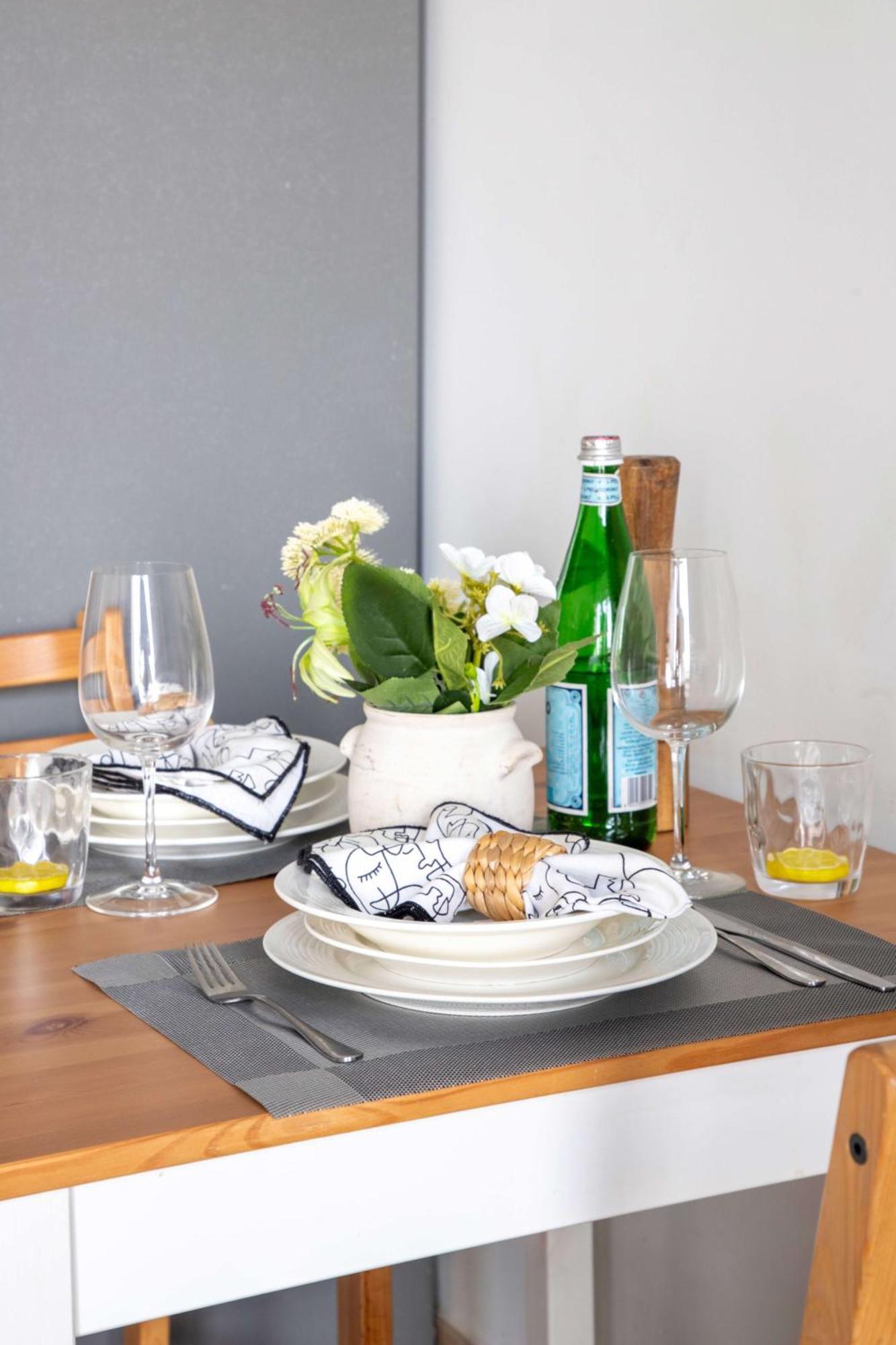 Apartment Frank Porter - Azizi Aura