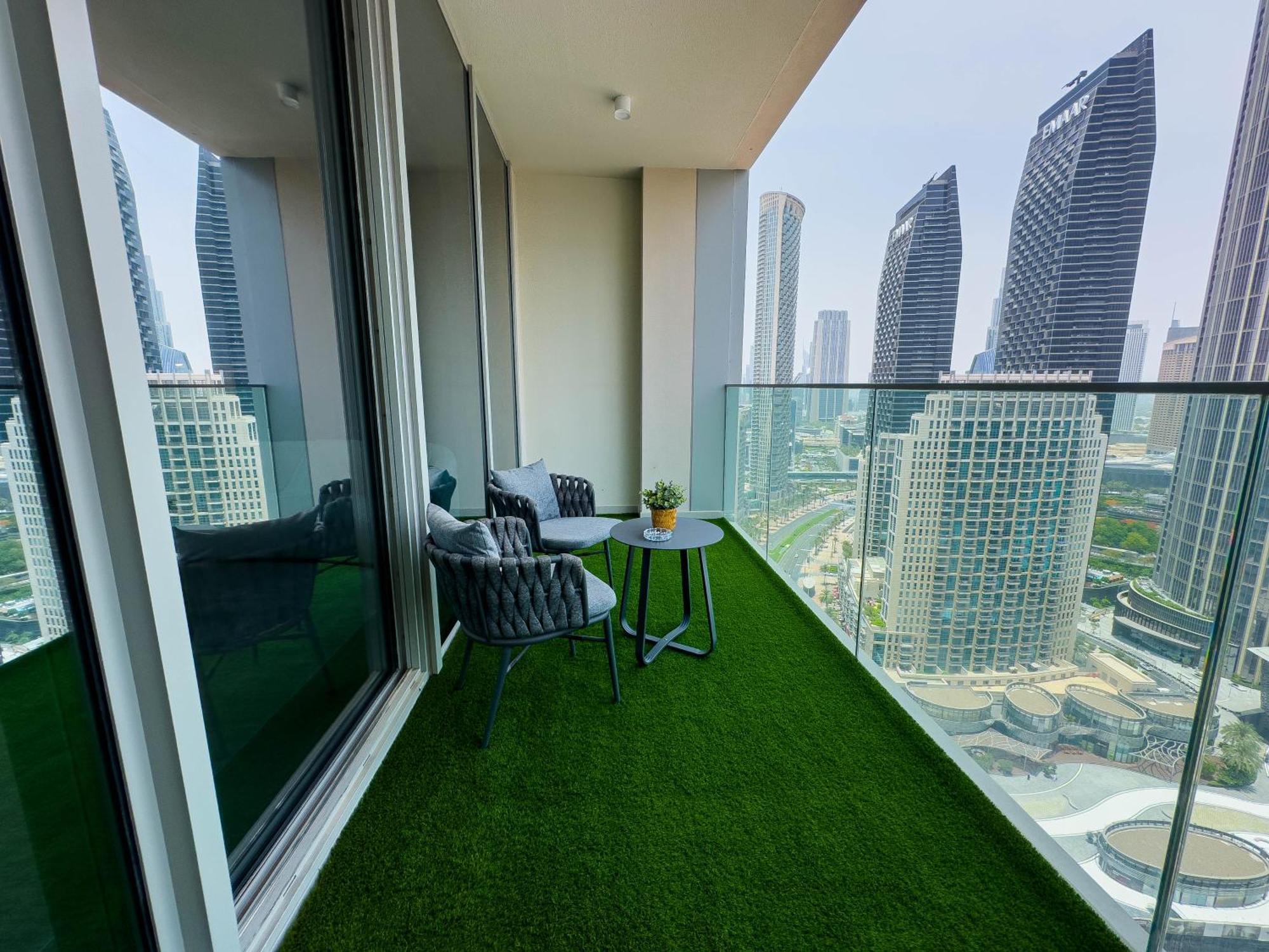 Naseem - Downtown Gem 4br Apt: Burj View Bliss