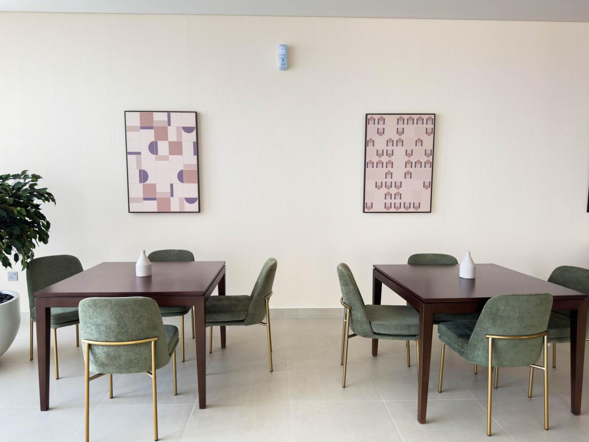 Naseem - Downtown Gem 4br Apt: Burj View Bliss * Dubai