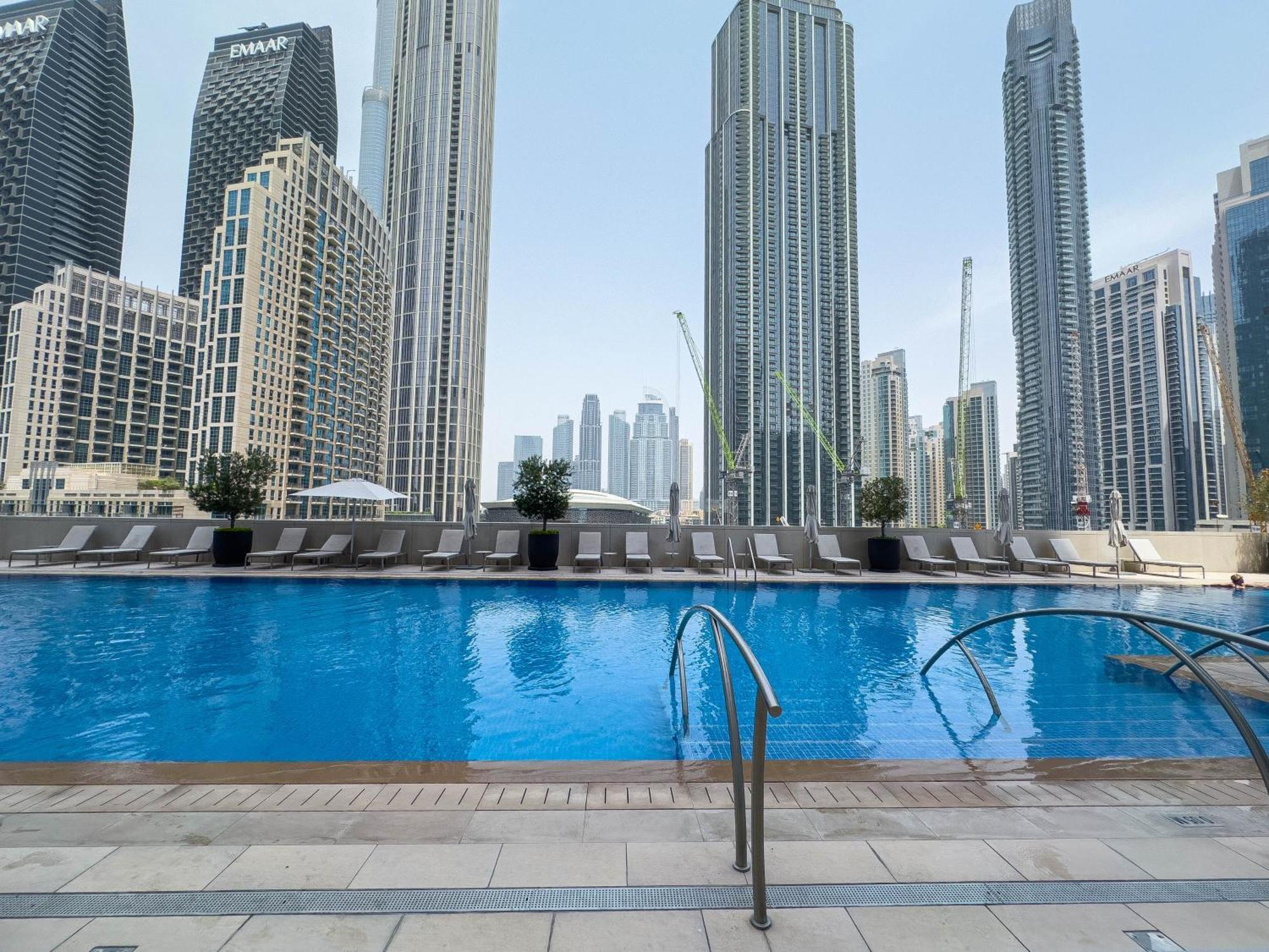 Naseem - Downtown Gem 4br Apt: Burj View Bliss