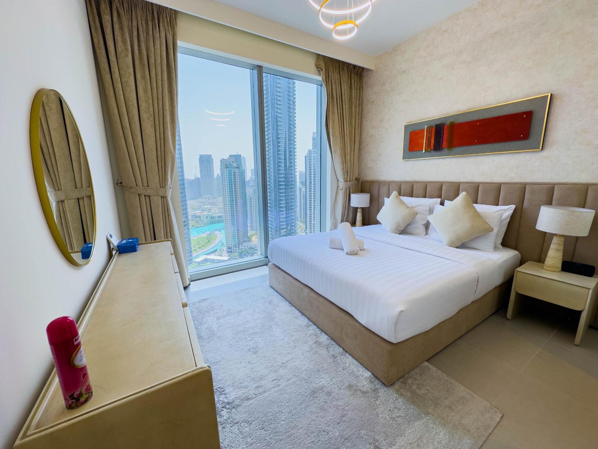 Naseem - Downtown Gem 4br Apt: Burj View Bliss Dubai