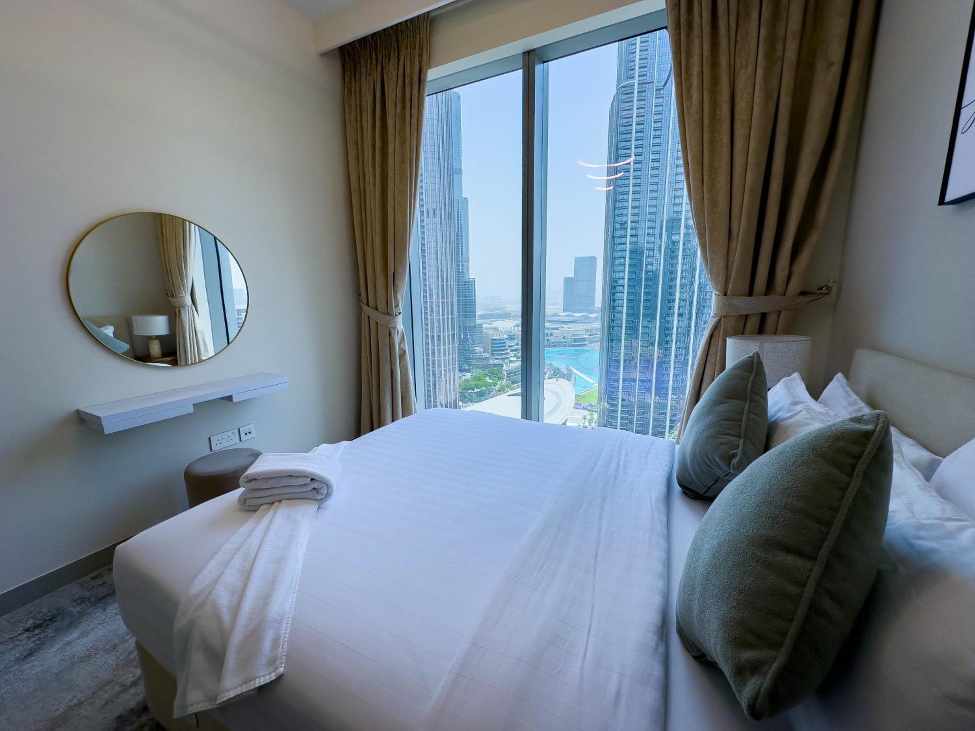Naseem - Downtown Gem 4br Apt: Burj View Bliss *