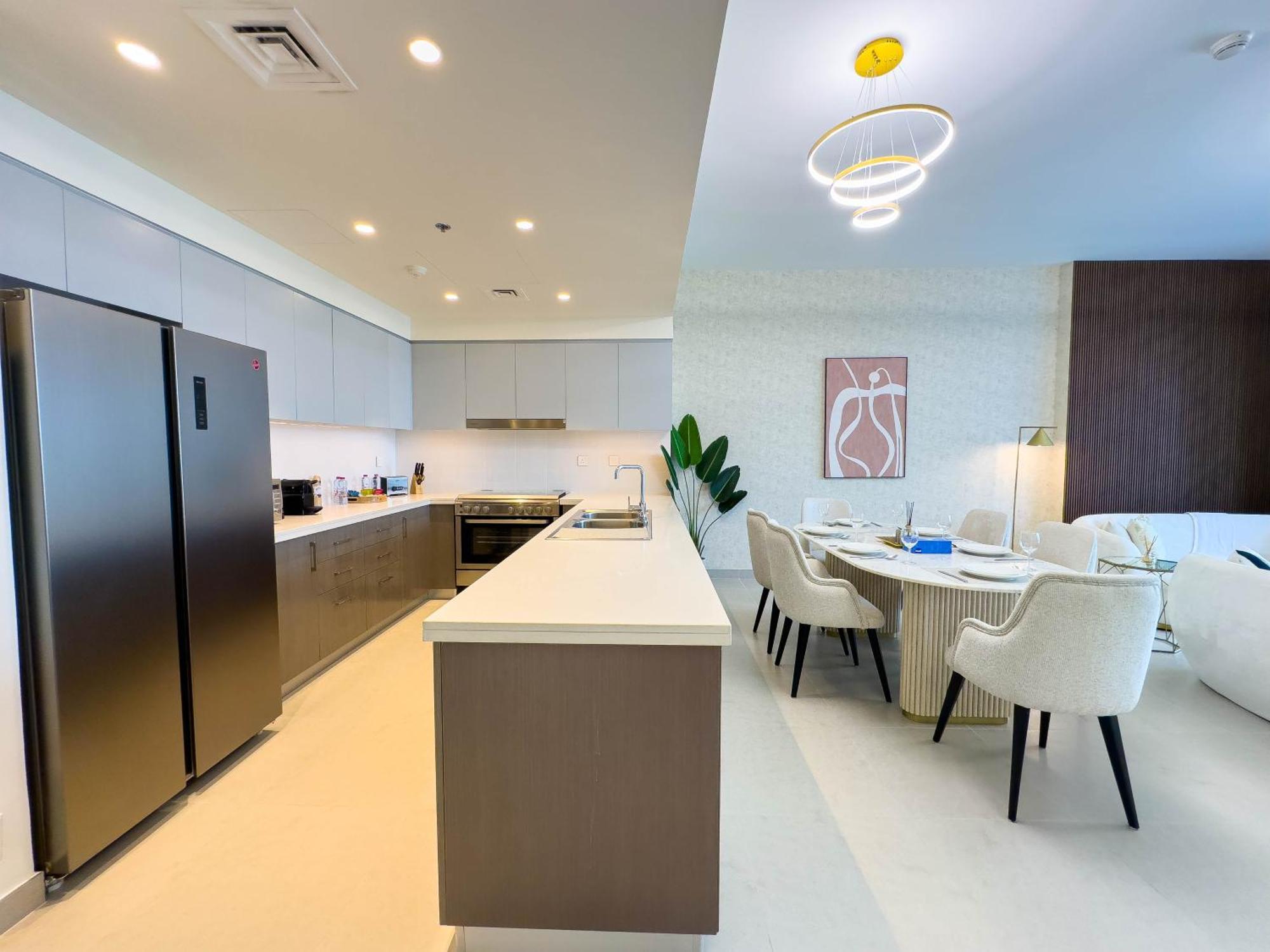 Naseem - Downtown Gem 4br Apt: Burj View Bliss Apartment