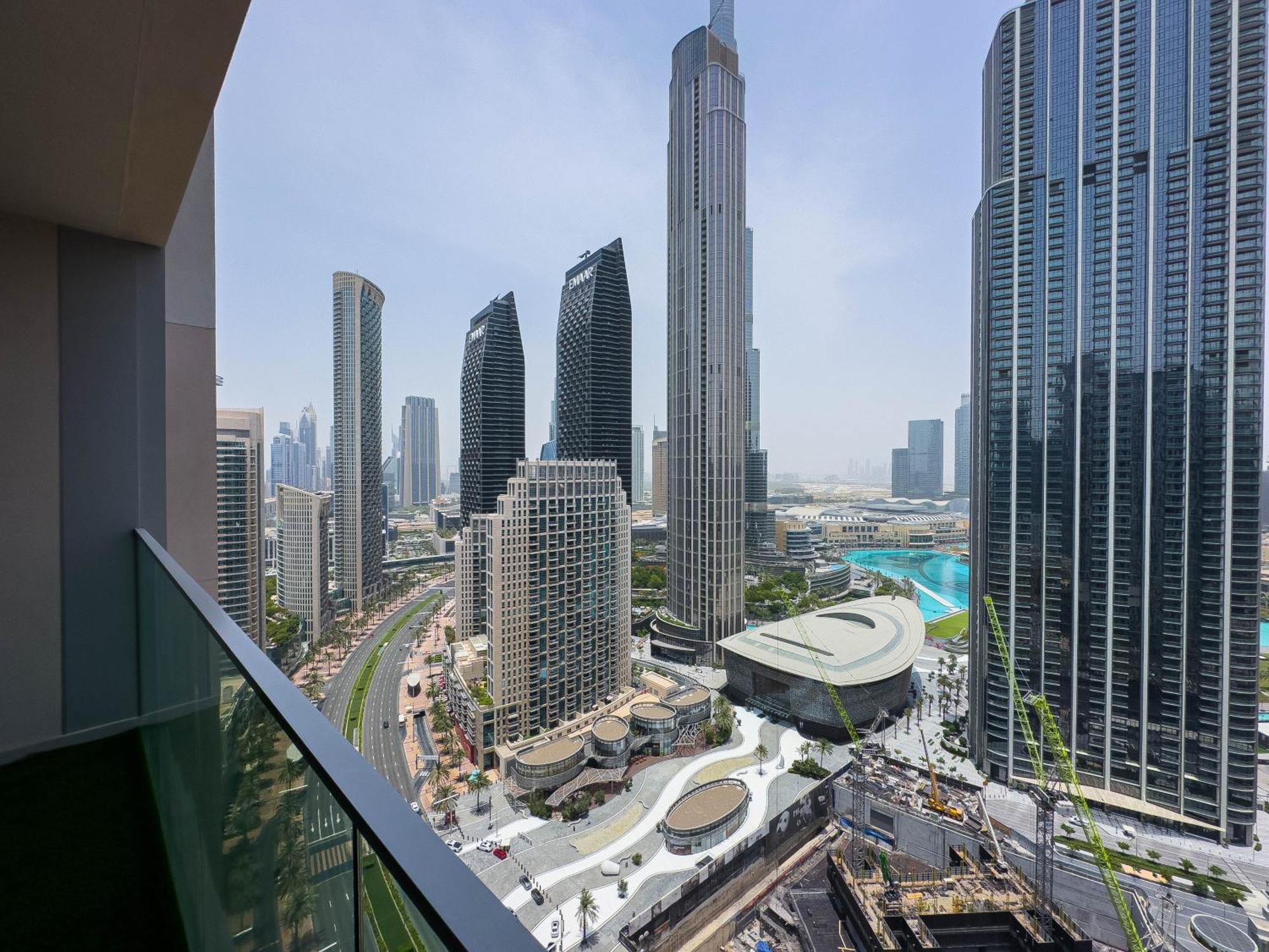 Naseem - Downtown Gem 4br Apt: Burj View Bliss * Dubai